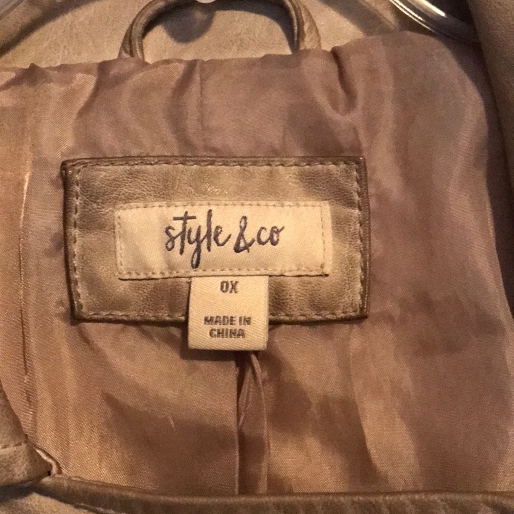 Faux leather/bomber jacket - Picture 2 of 3